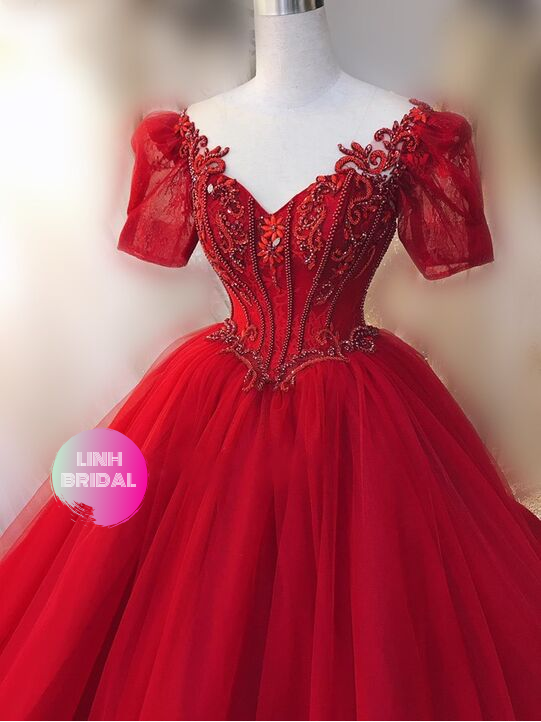 Blooming red lace short sleeves bustier ...
