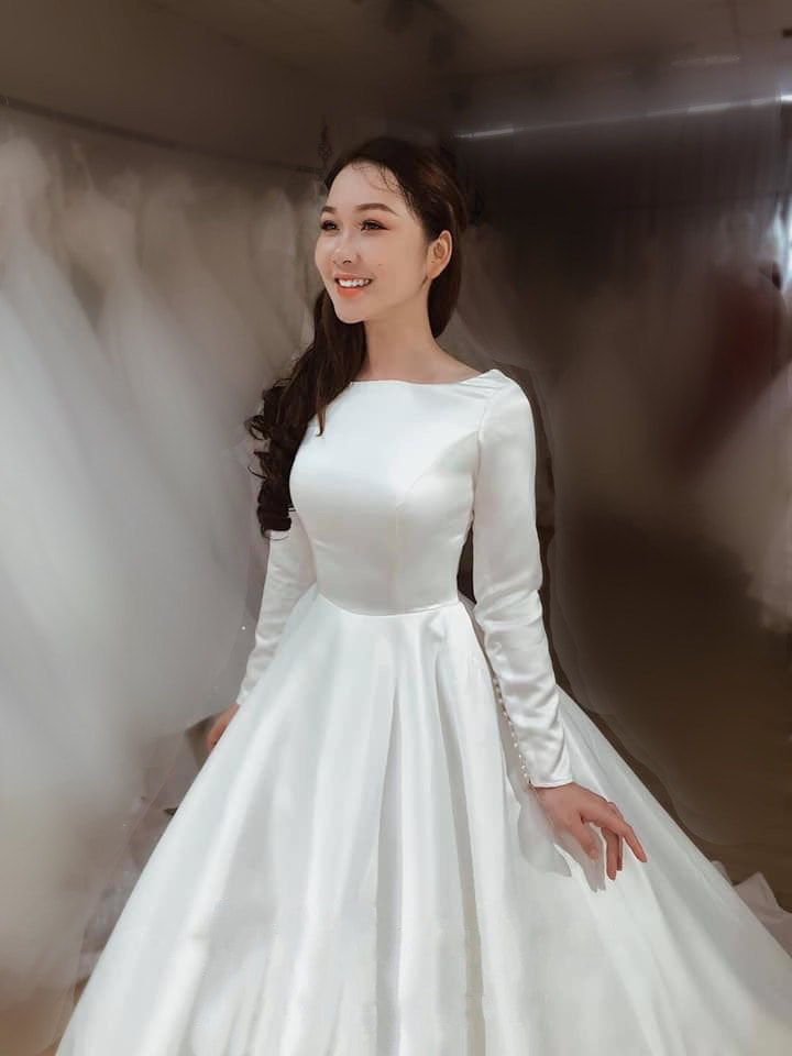 Elegant White Wedding Gowns for Indian Brides