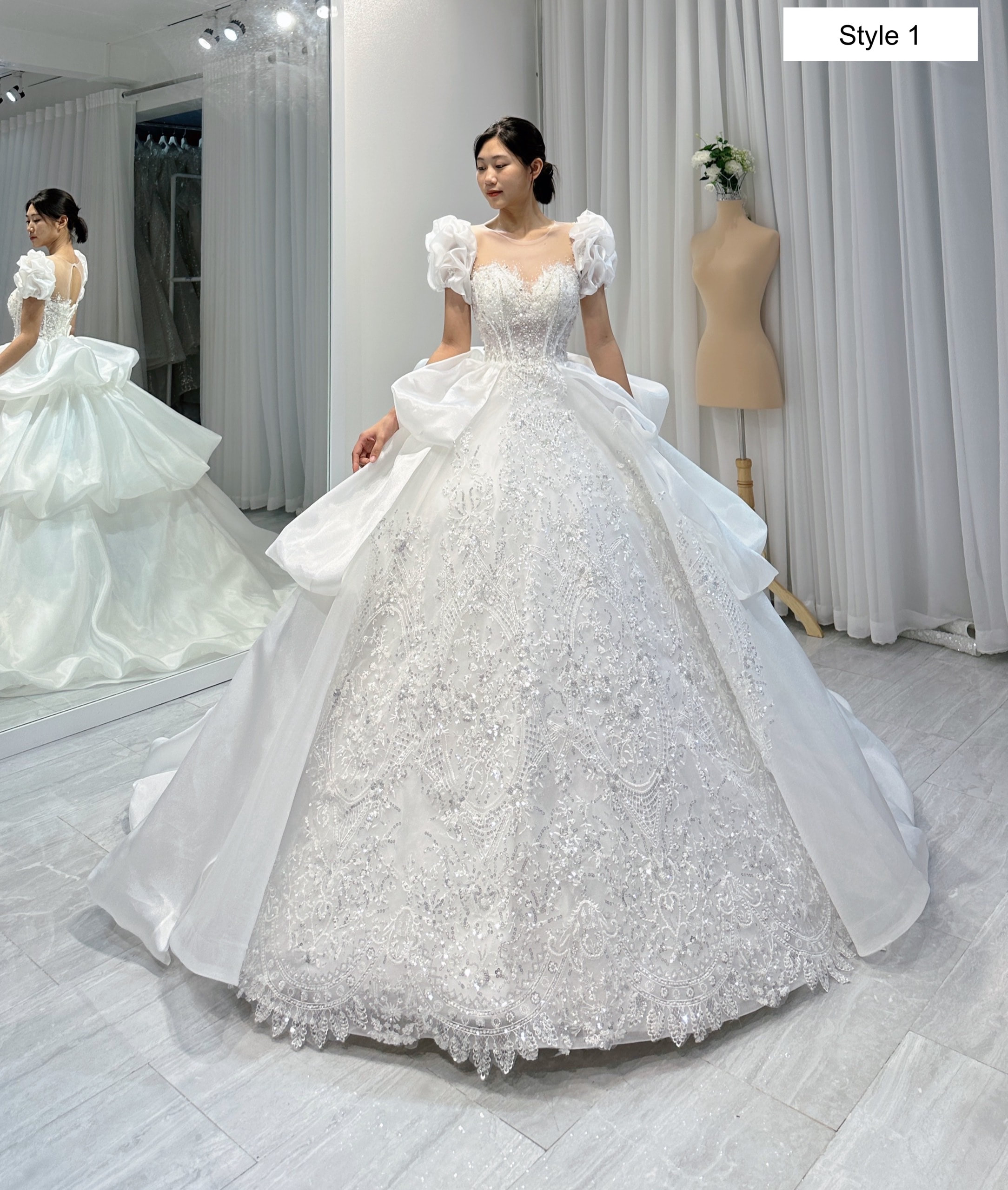 Gorgeous Sweetheart Princess Satin Wedding Dress With Sleeves | Ballbellas