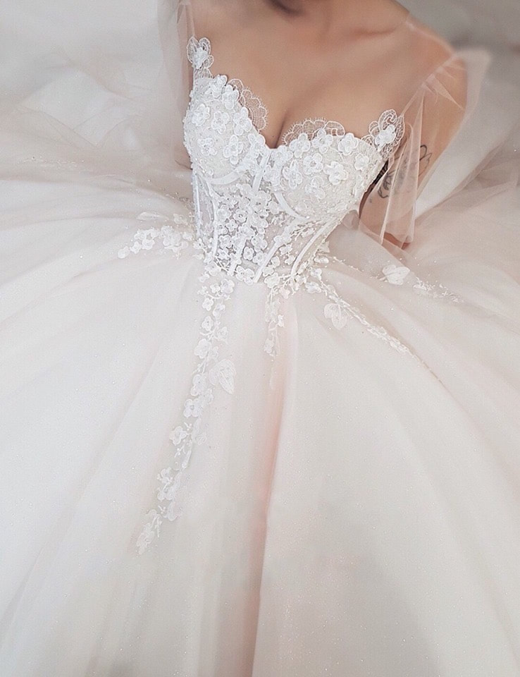 lace corset wedding dress