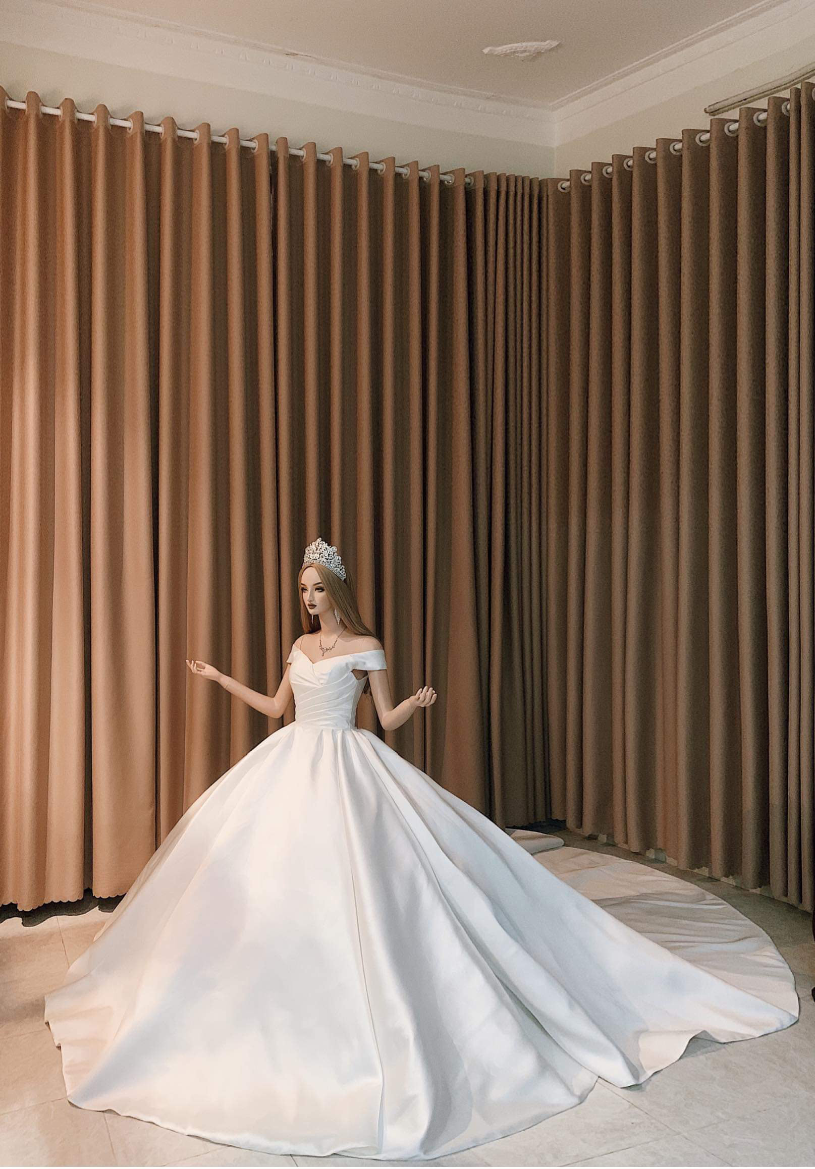 minimalist ball gown wedding dress