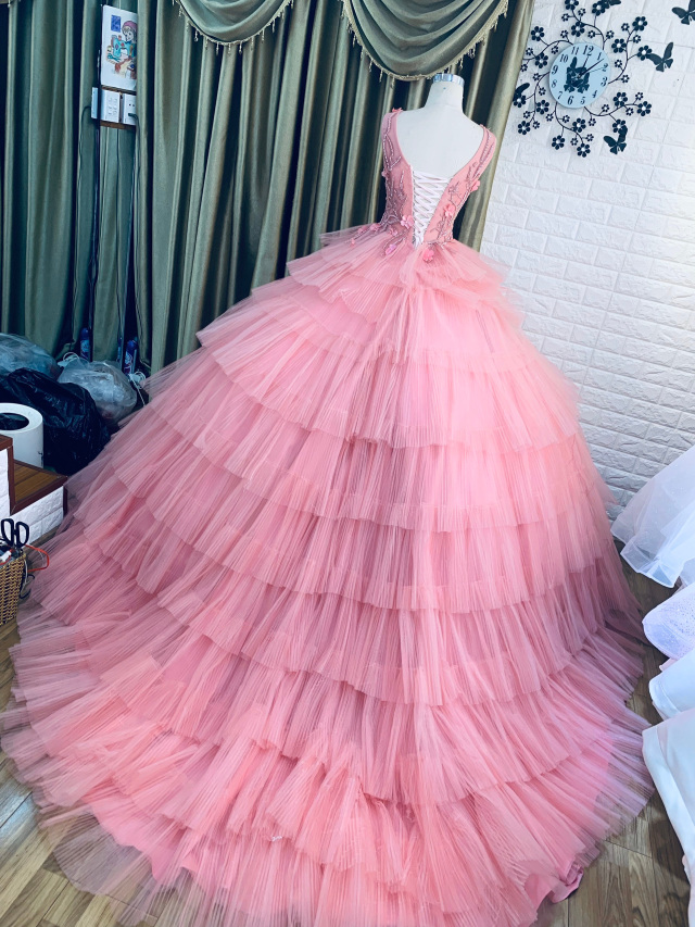 Tiered tutu skirt sweet pink sleeveless ball gown wedding dress with 3D ...