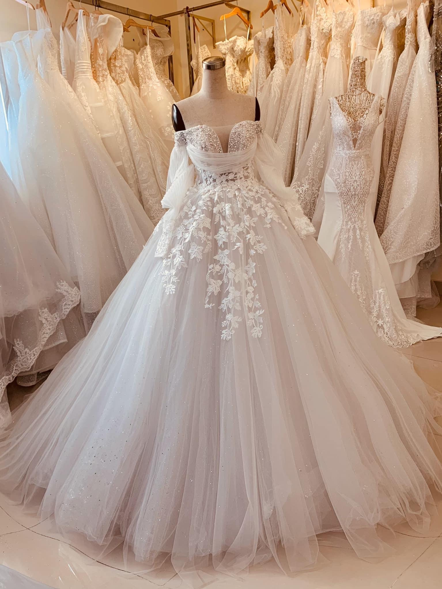 Bohemian Chiffon Flare Bishop Sleeve Wedding Dress With Long Sleeves, A  Line Beach Bridal Gown, Lace Top, And Country Style White Color Perfect For  Summer Weddings In 2024 From Chicweddings, $119.64 | DHgate.Com