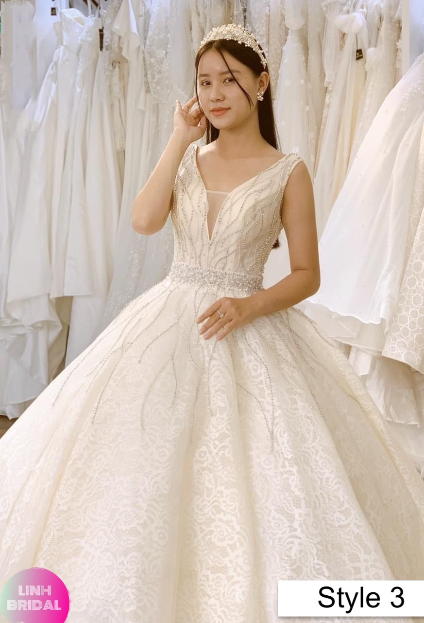 Details about   Ivory Bodice Princess Wedding Dress Classic V-Neck Lace Backless Bride Ball Gown 